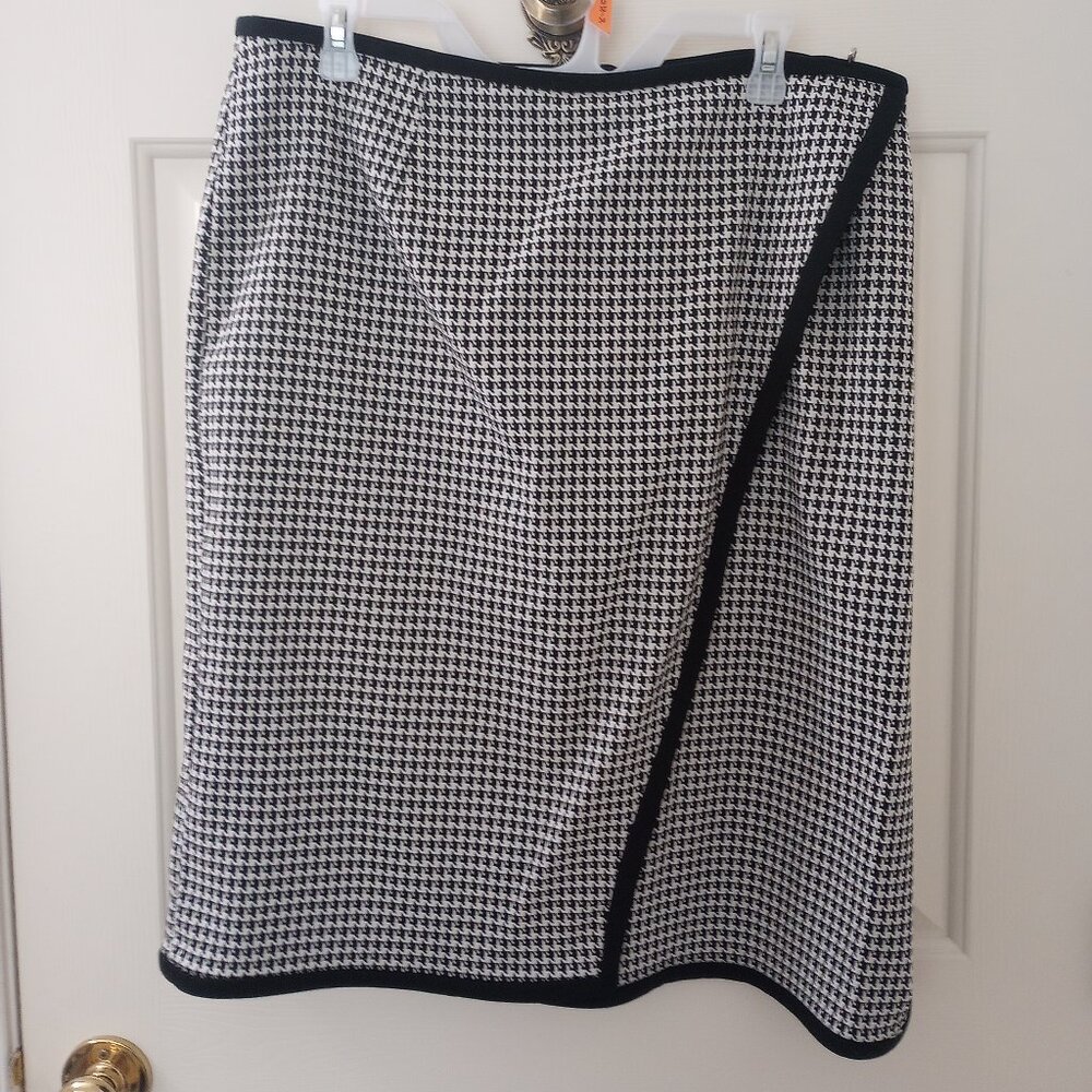 Calvin Klein Black and White Pencil Skirt